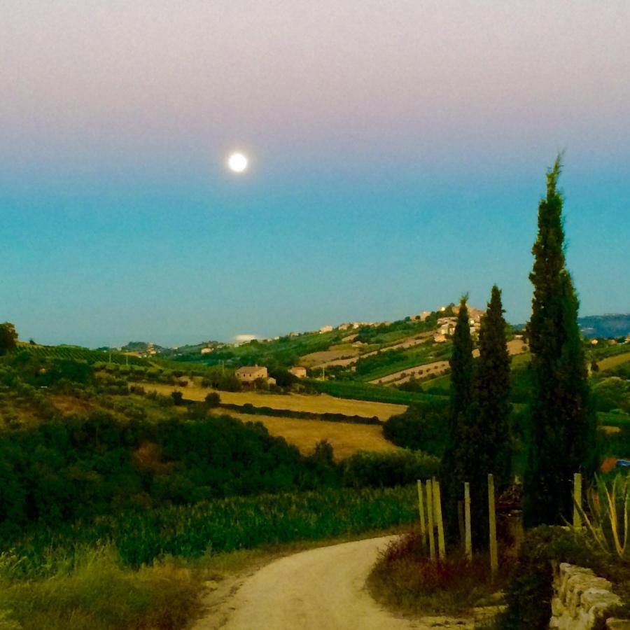 B&B Santa Caterina อักกวาวีวา ปิเชนา ภายนอก รูปภาพ